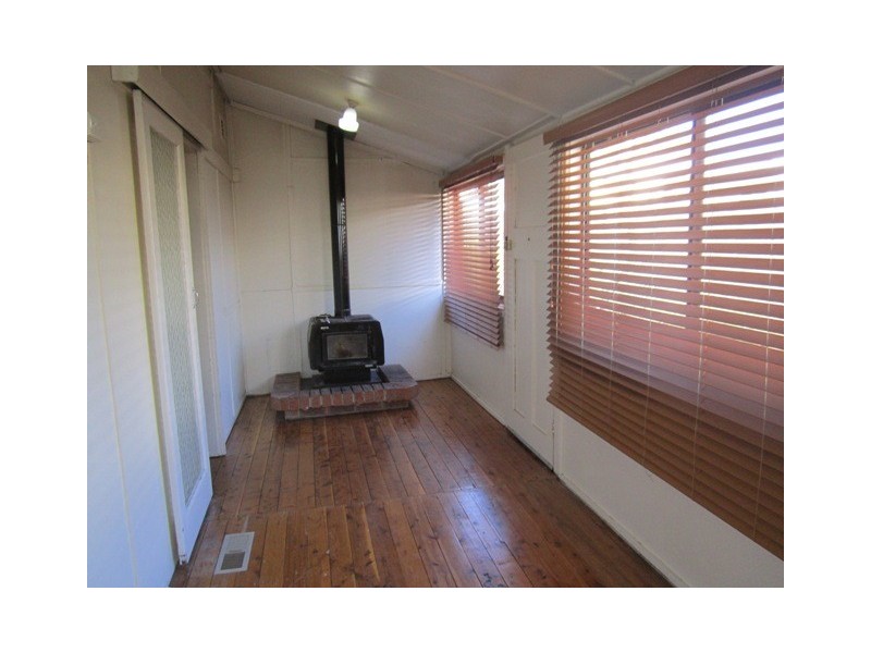 21 Moresby Way, Bathurst NSW 2795