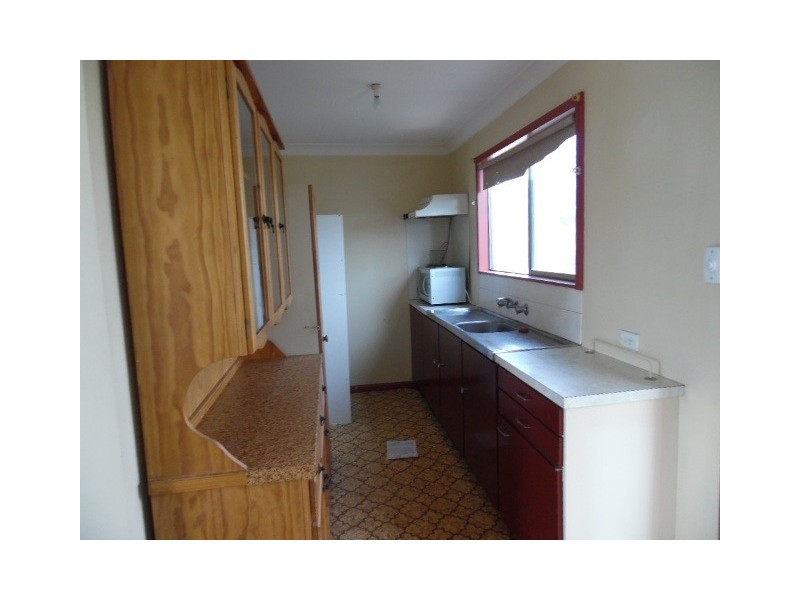 17  Raglan Street, Bathurst NSW 2795