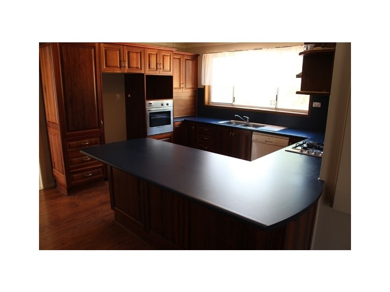 4 Nightmarch Pde, Bathurst NSW 2795