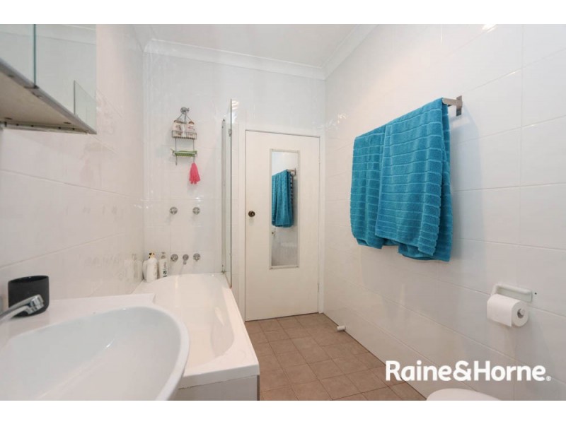 12 Durham Street, Bathurst NSW 2795