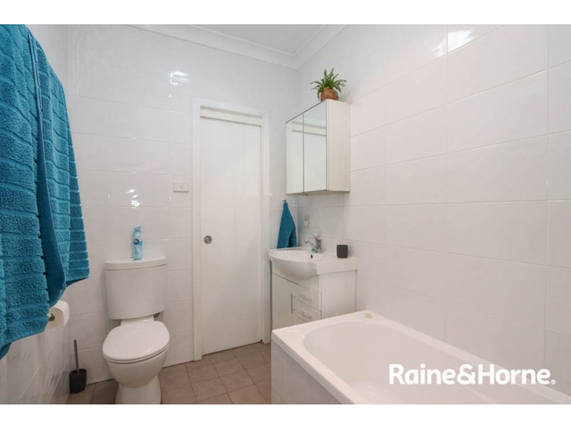 12 Durham Street, Bathurst NSW 2795