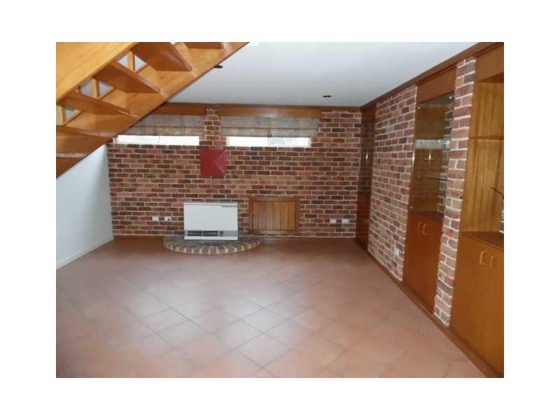 20 Ophir St, Bathurst NSW 2795