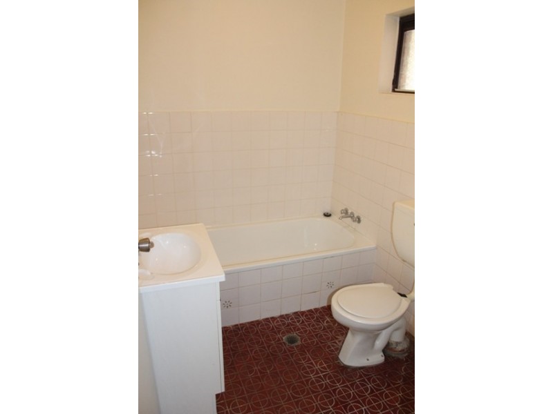 4/143 Lambert St, Bathurst NSW 2795