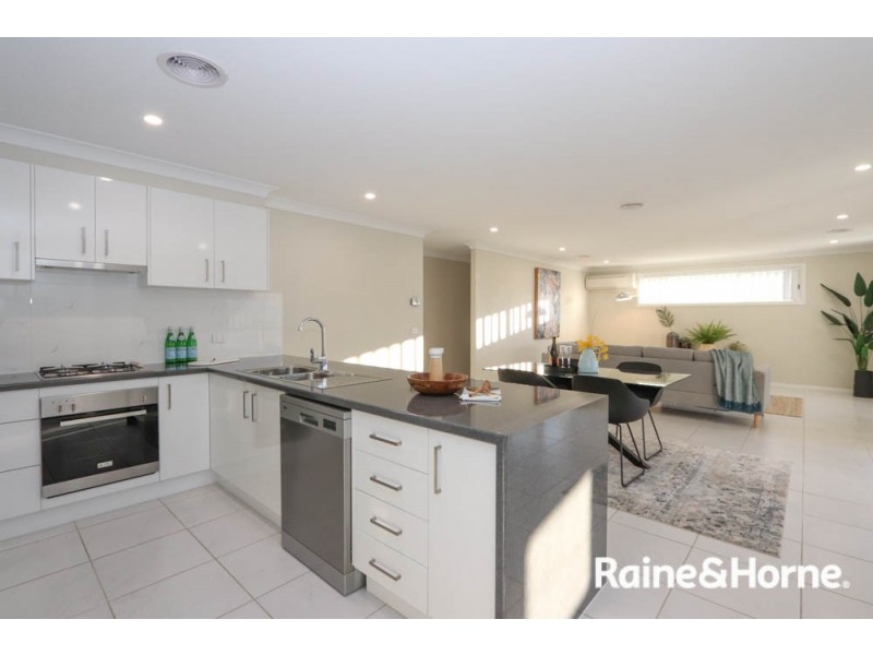 4 Maxwell Drive, Eglinton NSW 2795