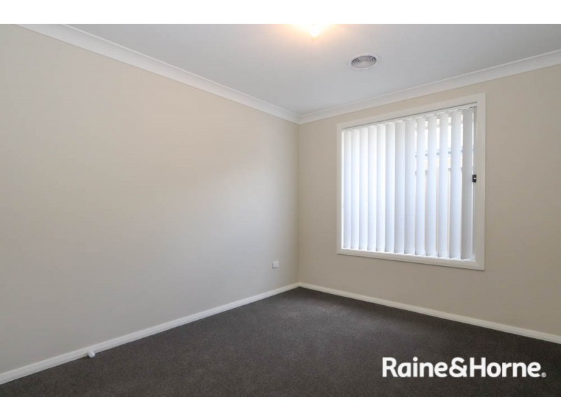 4 Maxwell Drive, Eglinton NSW 2795