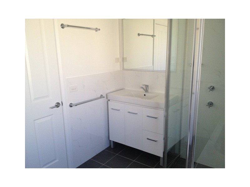 13A Parer Rd, Bathurst NSW 2795