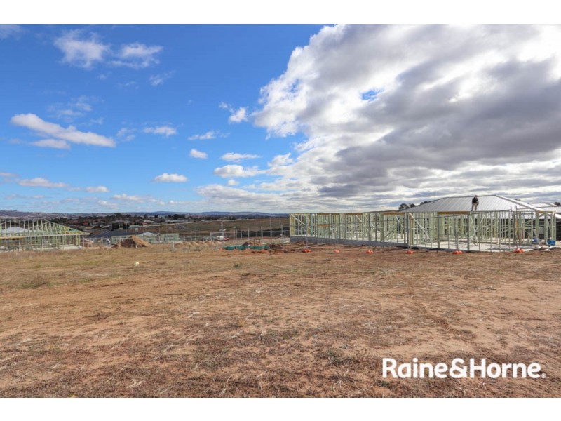 22 Newlands Crescent, Kelso NSW 2795