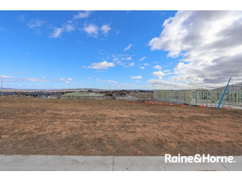 22 Newlands Crescent, Kelso NSW 2795