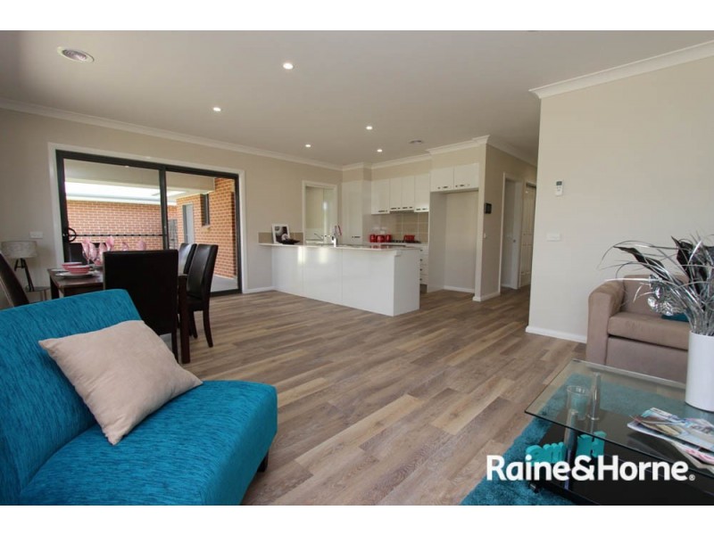 3/51 Stewart Street, Bathurst NSW 2795