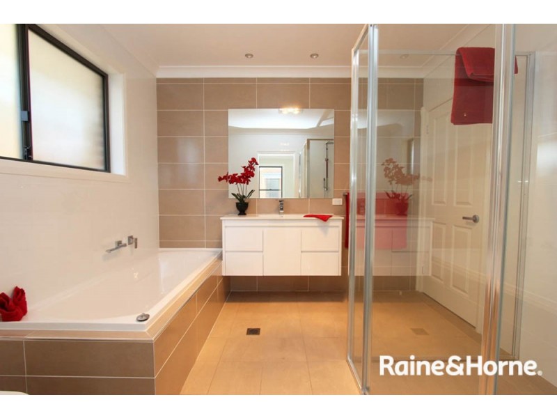 3/51 Stewart Street, Bathurst NSW 2795