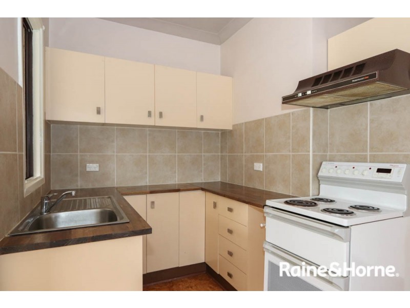 259 Peel Street, West Bathurst NSW 2795