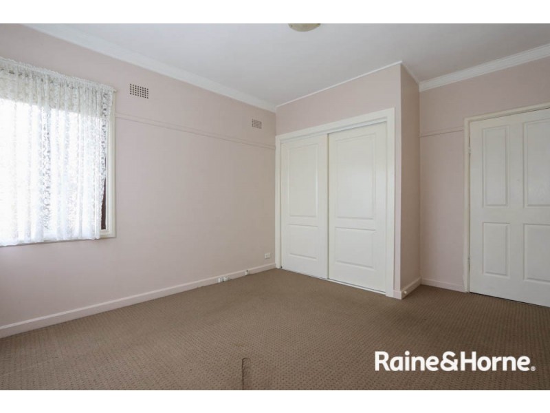 259 Peel Street, West Bathurst NSW 2795