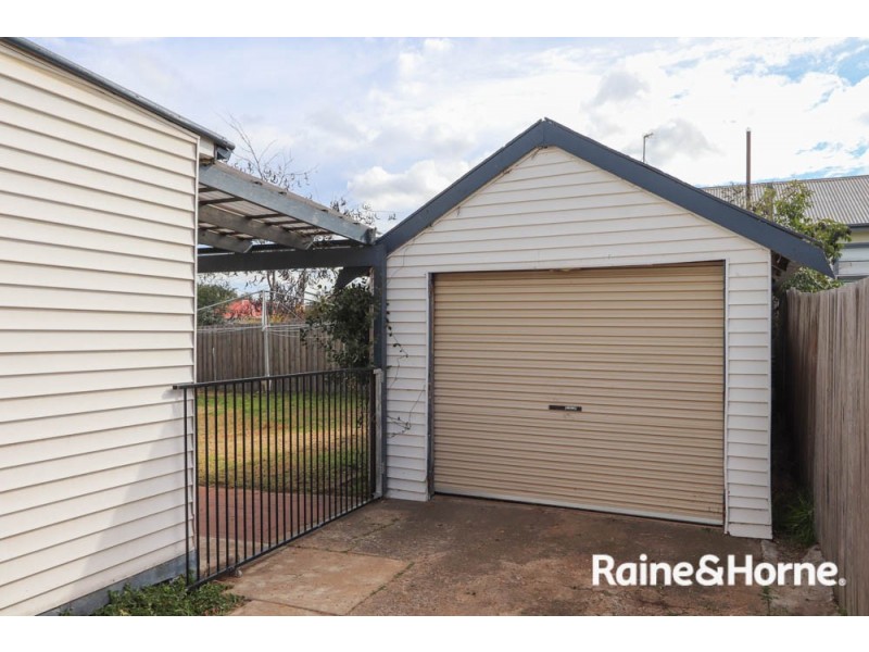 259 Peel Street, West Bathurst NSW 2795