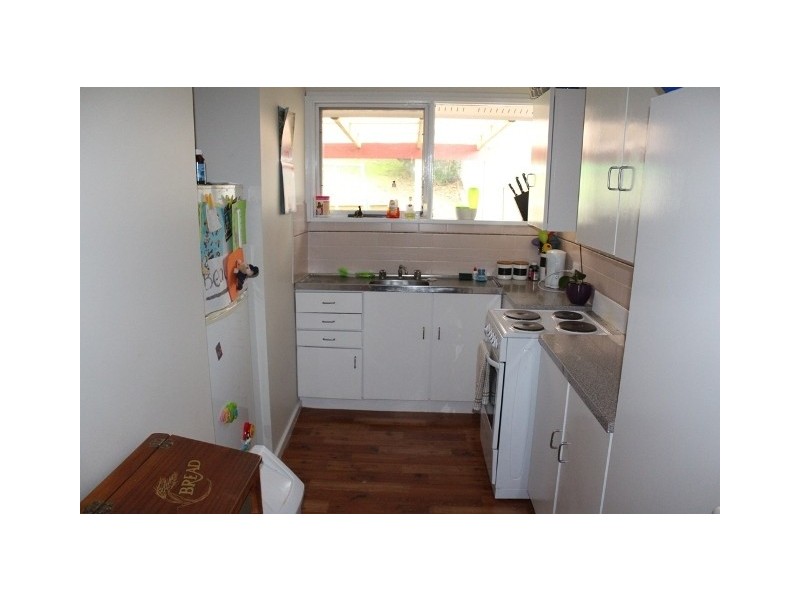 2 Middlemiss Pl, Bathurst NSW 2795