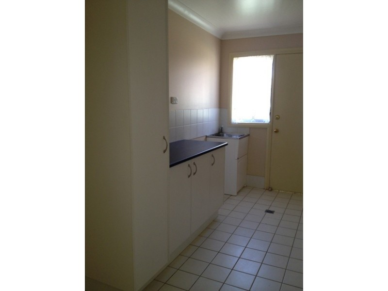 11a Hassall Gr, Kelso NSW 2795