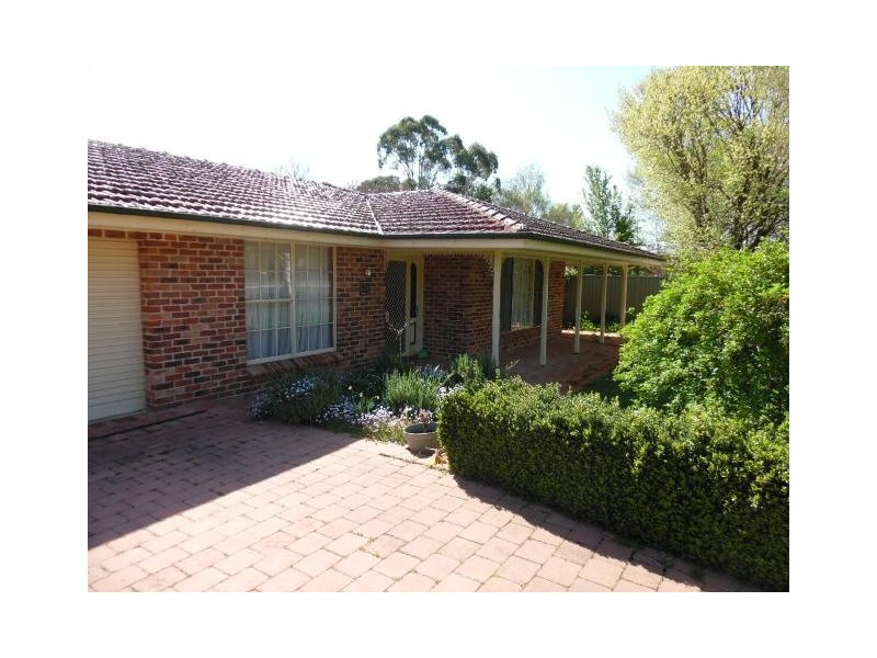48 Nelson St, Bathurst NSW 2795