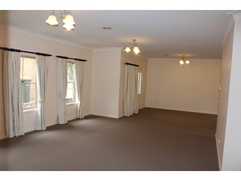 2/359 Rankin Street, Bathurst NSW 2795