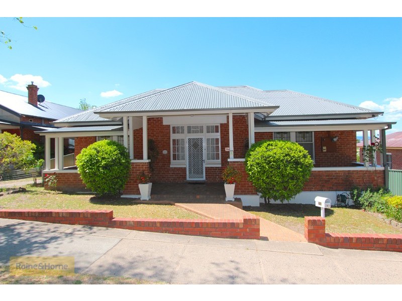 241 Keppel Street, Bathurst NSW 2795