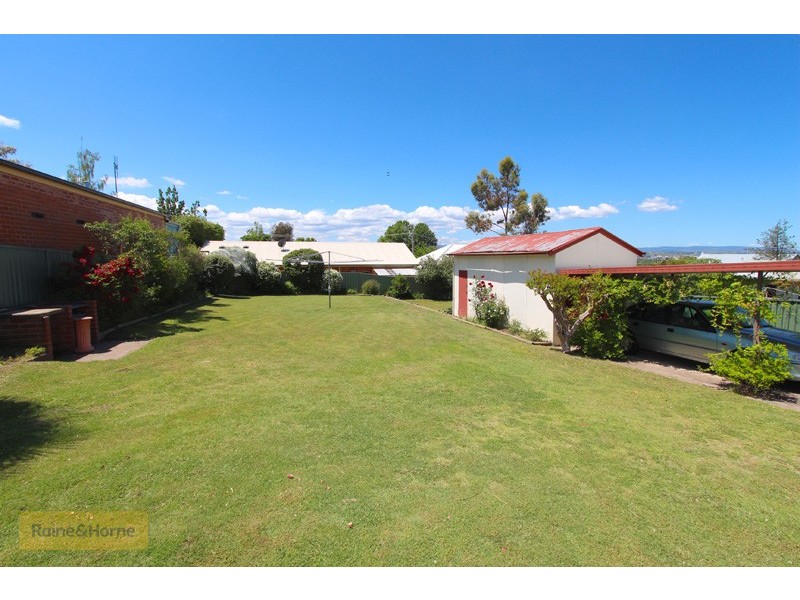 241 Keppel Street, Bathurst NSW 2795