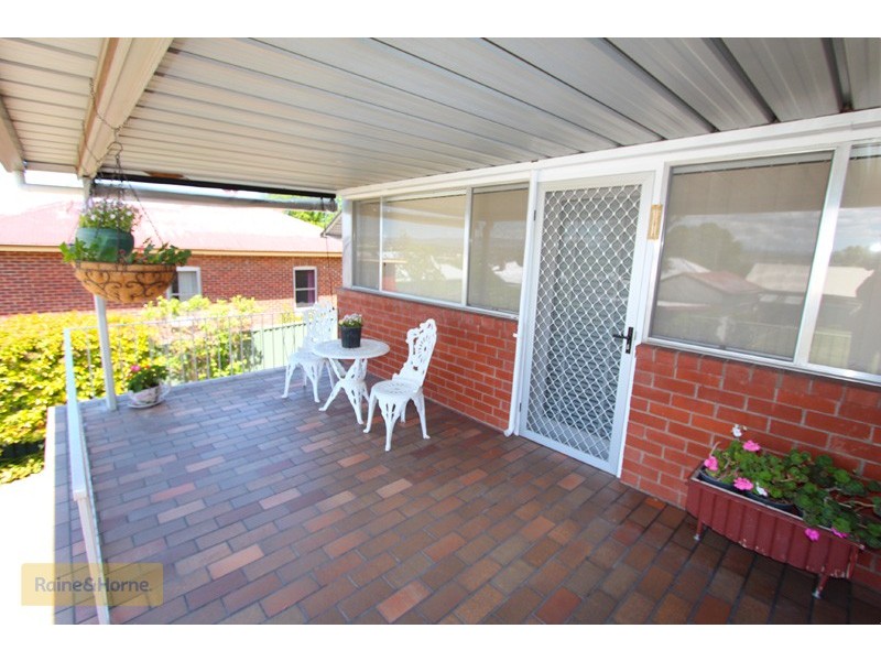 241 Keppel Street, Bathurst NSW 2795