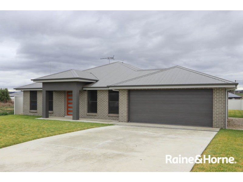 5 Austin Place, Eglinton NSW 2795