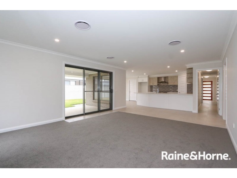 5 Austin Place, Eglinton NSW 2795