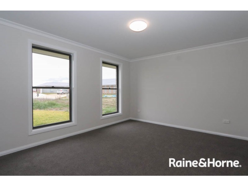 5 Austin Place, Eglinton NSW 2795