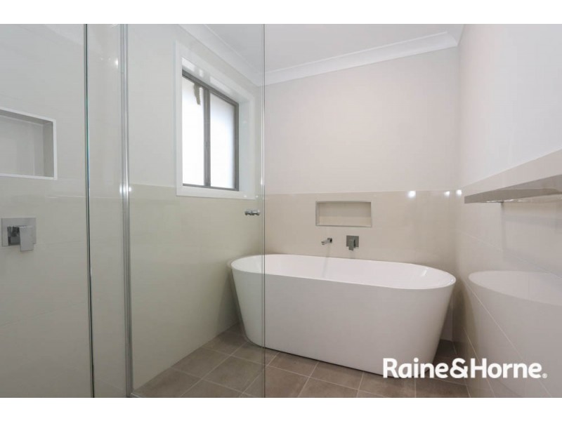 5 Austin Place, Eglinton NSW 2795