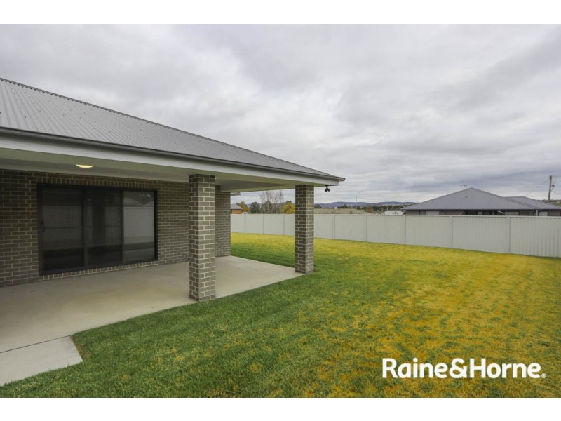 5 Austin Place, Eglinton NSW 2795