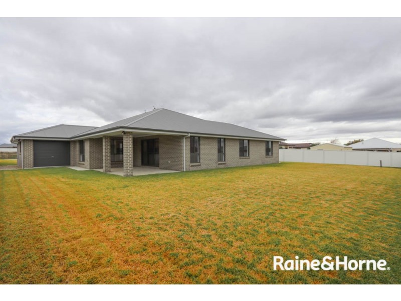 5 Austin Place, Eglinton NSW 2795