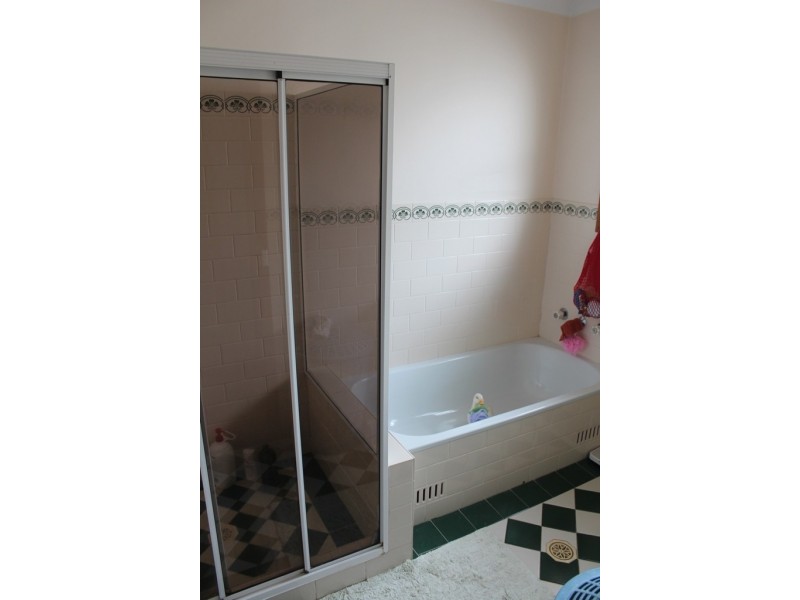 5 Messenger Street, Bathurst NSW 2795