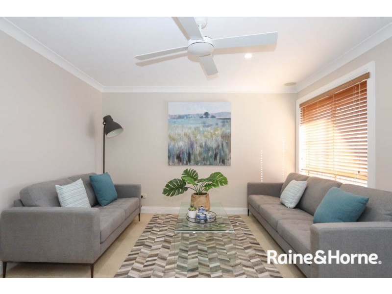 33 Endurance Court, Llanarth NSW 2795