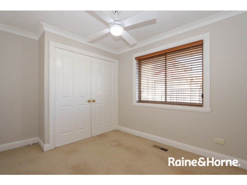 33 Endurance Court, Llanarth NSW 2795