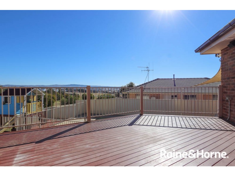 33 Endurance Court, Llanarth NSW 2795