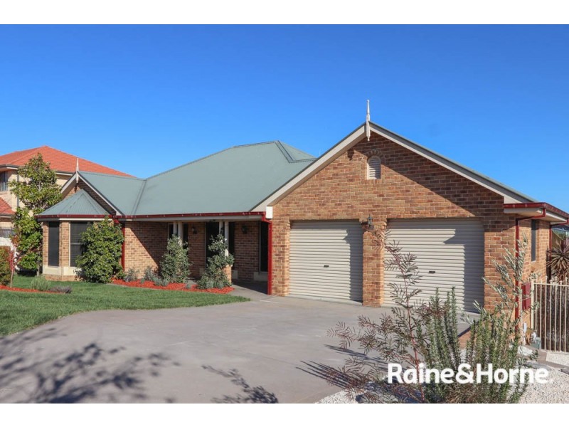 33 Endurance Court, Llanarth NSW 2795