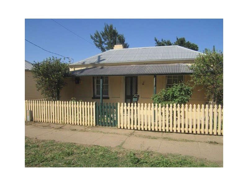 172 Howick St, Bathurst NSW 2795