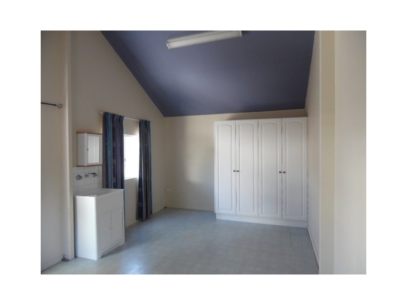 10 Henry Street, Bathurst NSW 2795