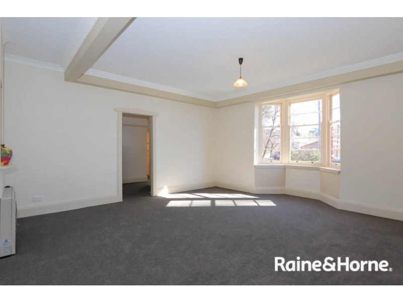 146 Peel Street, Bathurst NSW 2795