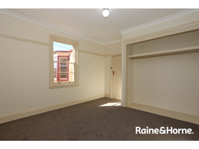 146 Peel Street, Bathurst NSW 2795