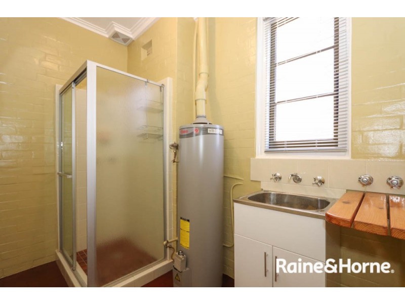 146 Peel Street, Bathurst NSW 2795