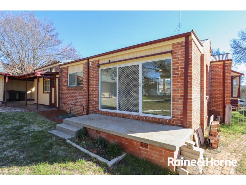 146 Peel Street, Bathurst NSW 2795