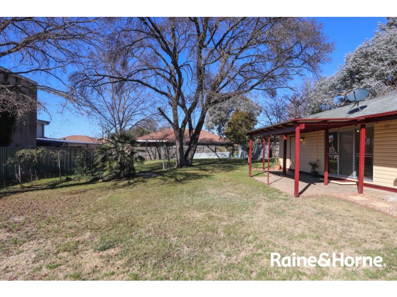 146 Peel Street, Bathurst NSW 2795