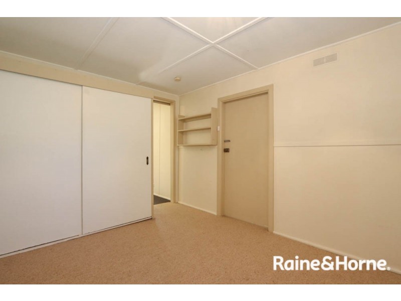 146 Peel Street, Bathurst NSW 2795
