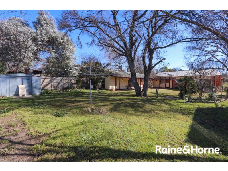 146 Peel Street, Bathurst NSW 2795