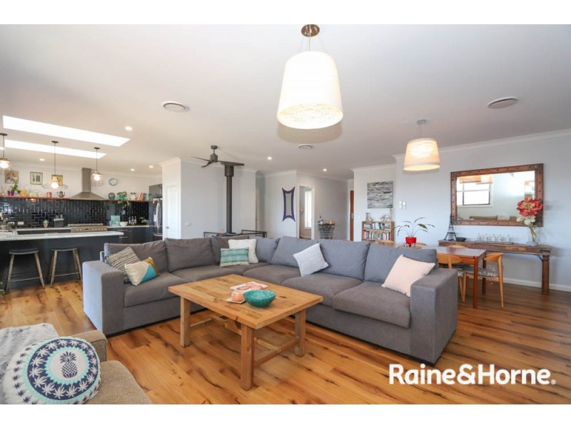 27 Parer Road, Abercrombie NSW 2795