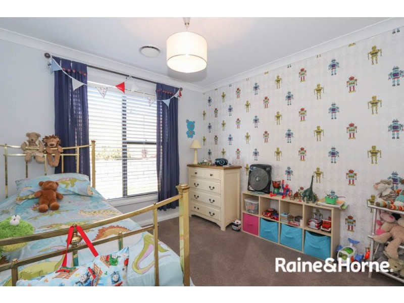 27 Parer Road, Abercrombie NSW 2795