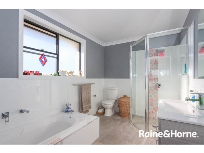 27 Parer Road, Abercrombie NSW 2795