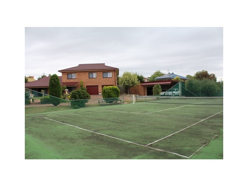 273A Piper St, Bathurst NSW 2795