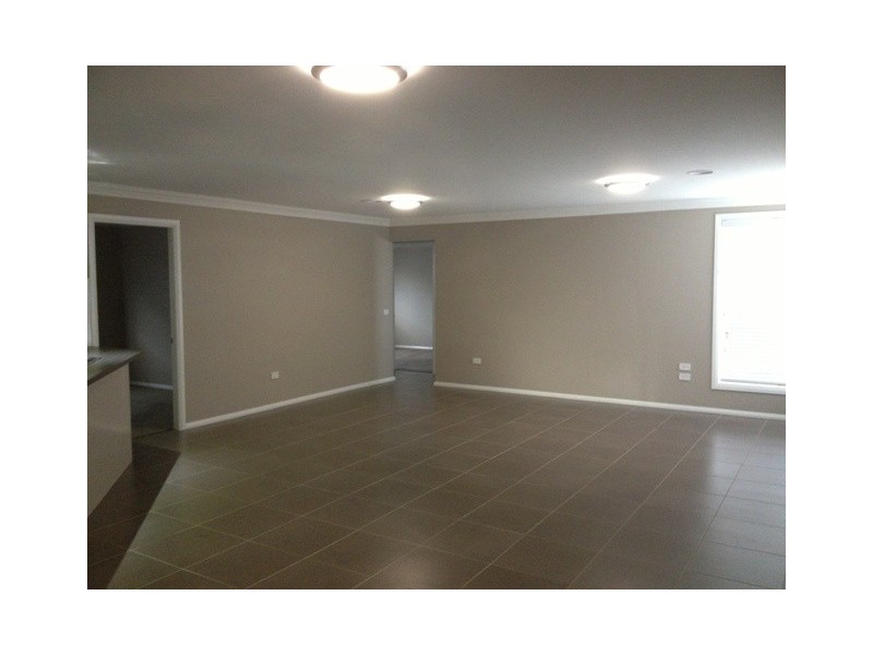 2 Billabong close, Kelso NSW 2795