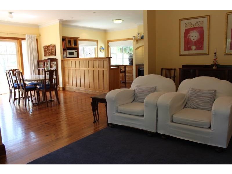 11 Wallaroi Close, Bathurst NSW 2795